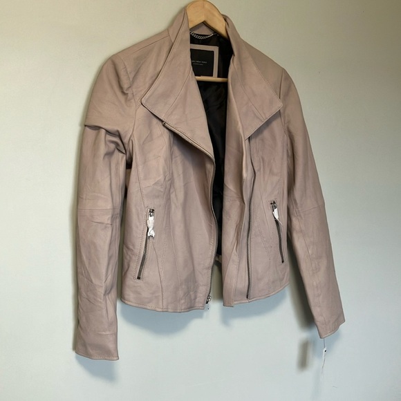 NWT Andrew Marc New York Cream Leather Motorcycle Jacket - Picture 2 of 8